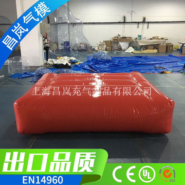 厂家直销专业定做 充气垫子气垫 闭气拉片塑形气垫 充气气垫水上浮地 闭气跳床蹦床气模
